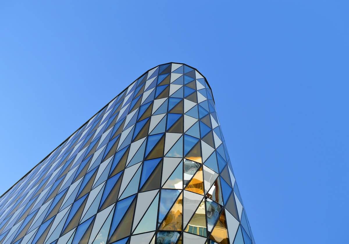 华体会官网-数据模型预测：湖人绿军夺冠概率大 勇士西部倒数