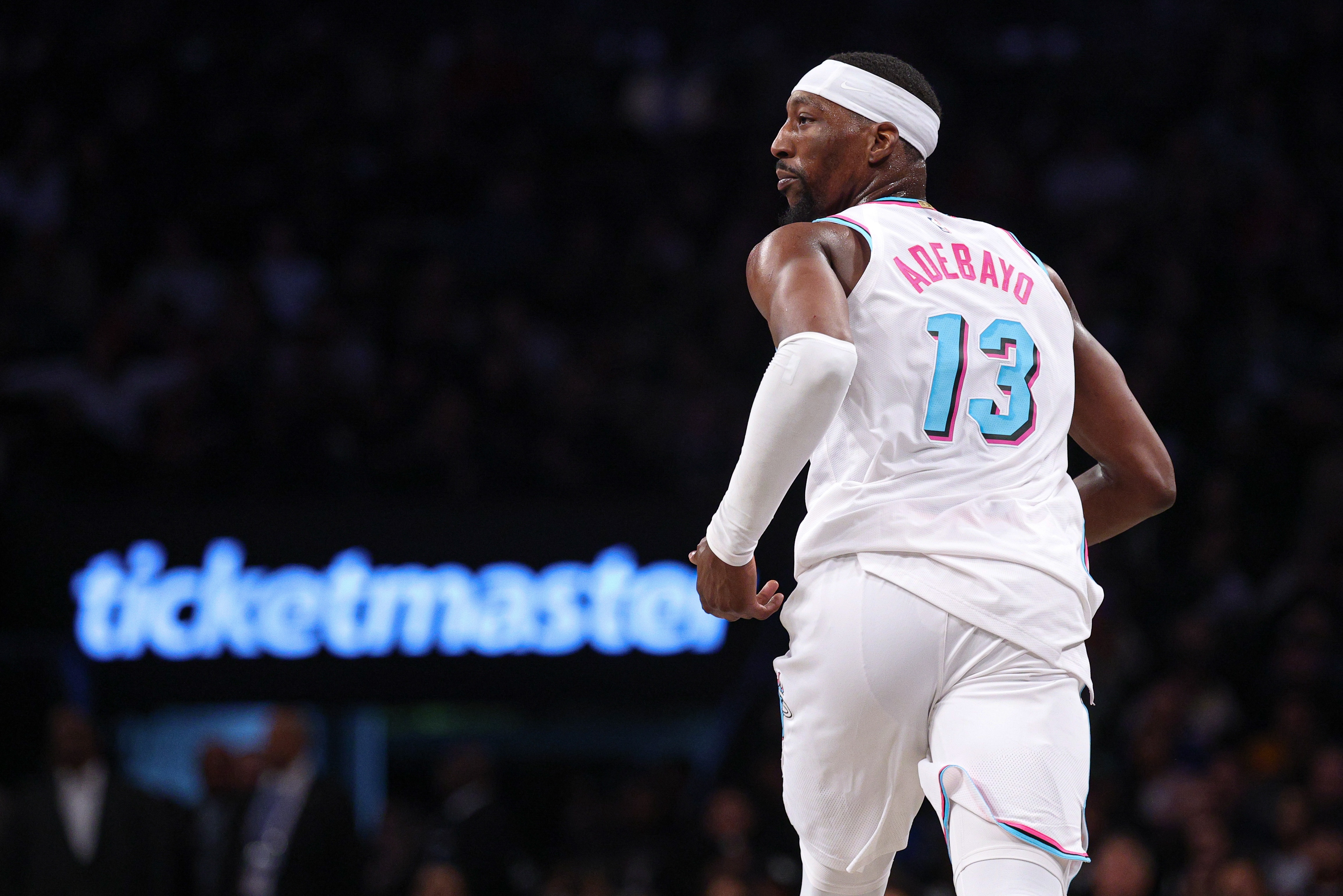 华体会官网-帕森斯：得分手们意识到了得分纪录并非遥不可及 定会全力追逐它